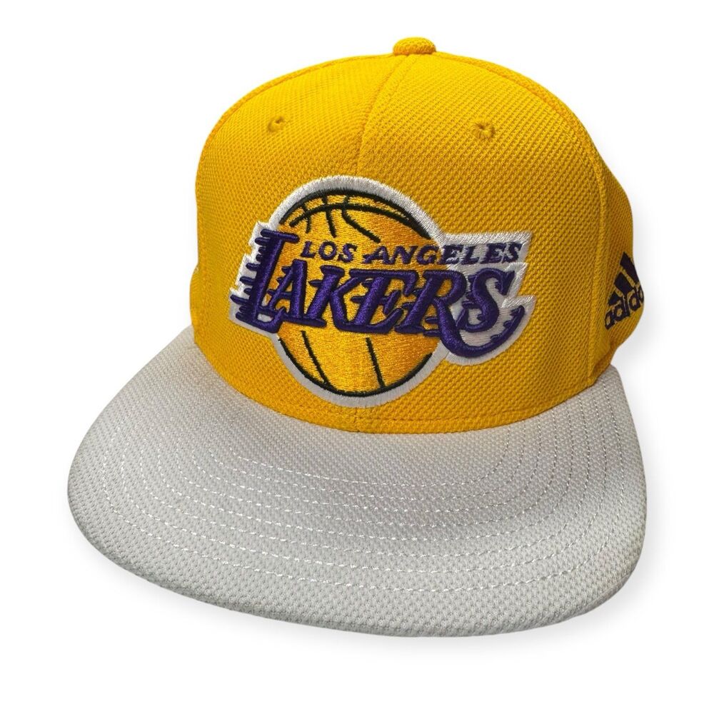 Los Angeles‎ Lakers Adidas Snapback Hat Adjustable Rare Visor Art Yellow Cap